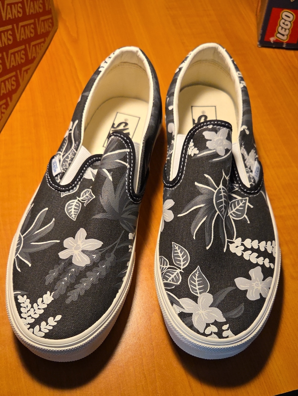 Vans Black & White Floral Slip-On Moccasins